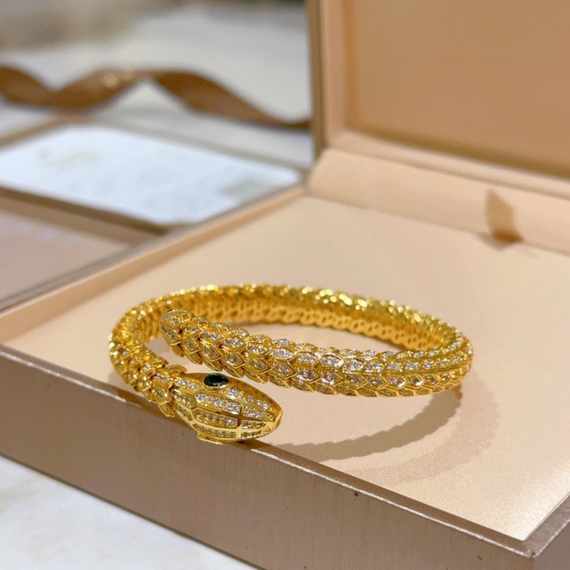 Bv1g*ai bracelets